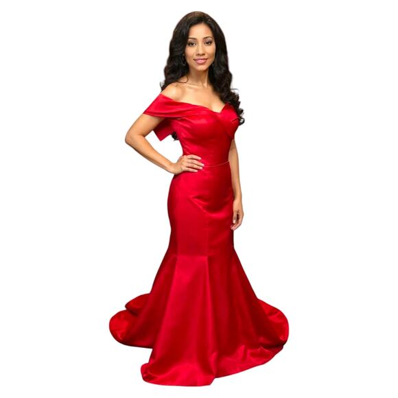 Off Shoulder Red Mermaid Formal Dress with Train Size 4 - Picture 1 of 2